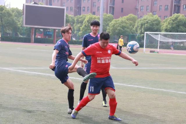 东契奇29+10亚历山大33+12 独行侠力克雷霆1-1