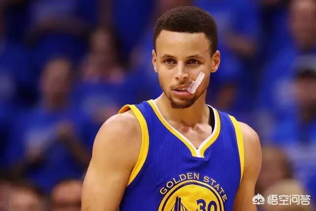 库里缺阵戴维斯12+10 勇士大胜活塞豪取4连胜